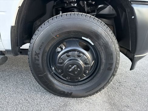 Used 2025 RAM 3500 Tradesman image 13