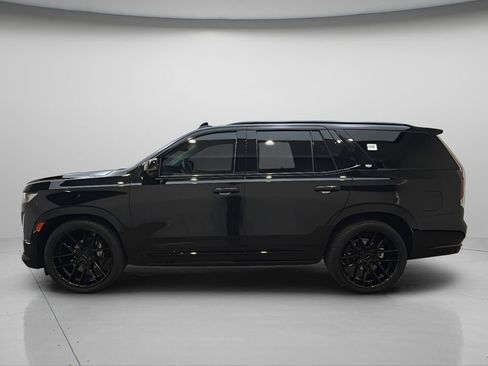 Used 2024 Cadillac Escalade Sport Platinum AWD/4WD image 3