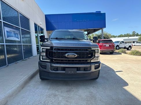 Used 2022 Ford F250 Lariat w/ Black Appearance Package AWD/4WD image 3