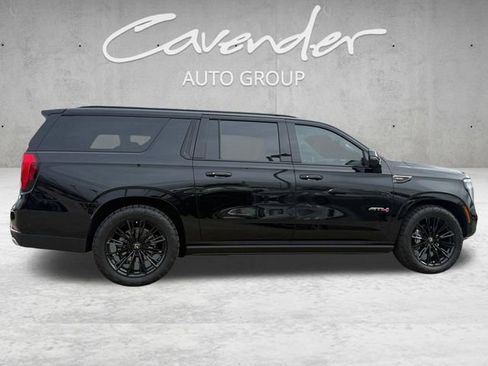 Used 2026 GMC Yukon XL AT4 w/ AT4 Premium Plus Package AWD/4WD image 17