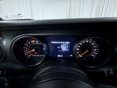 Used 2023 Jeep Wrangler Unlimited Sport w/ Sun And Sound Package AWD/4WD image 10