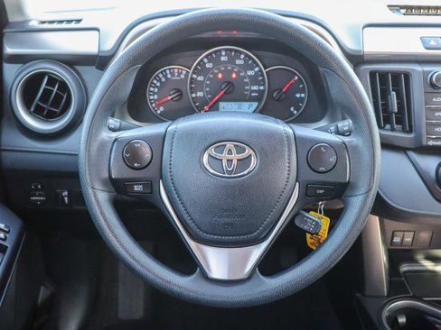 Used 2016 Toyota RAV4 LE FWD image 15