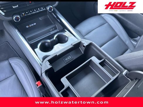 Certified 2025 Chevrolet Tahoe LT AWD/4WD image 21