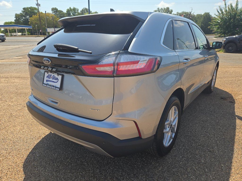 Used 2024 Ford Edge SEL AWD/4WD image 5