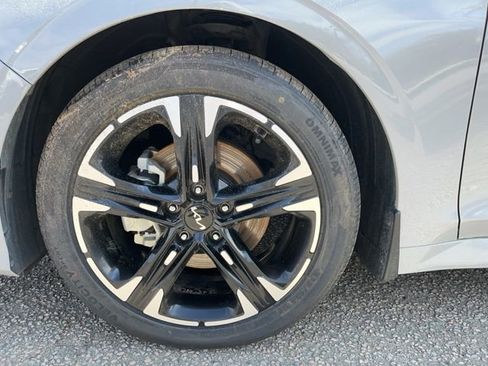 Used 2024 Kia K5 GT-Line w/ GT-Line Premium Package image 16