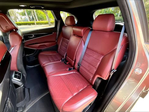 Used 2016 Kia Sorento SX w/ SXL Technology Package image 21