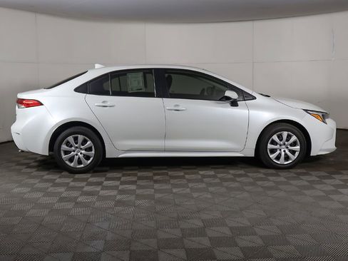 Used 2024 Toyota Corolla LE image 15