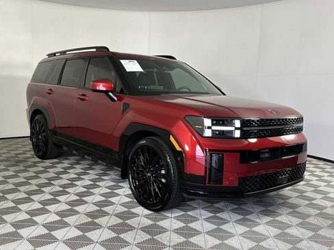 Used 2025 Hyundai Santa Fe Calligraphy w/ Tow & Go Package image 2