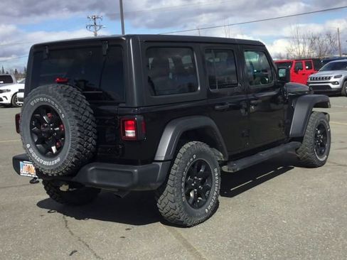 Certified 2020 Jeep Wrangler Unlimited Willys image 8