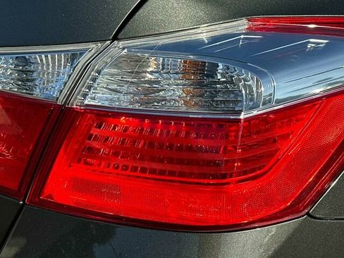 Used 2013 Honda Accord LX image 30