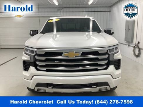 Used 2024 Chevrolet Silverado 1500 High Country w/ High Country Premium Package image 2