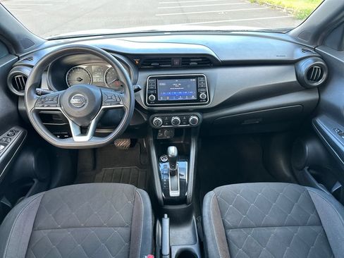 Used 2018 Nissan Kicks S FWD image 14