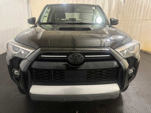 Certified 2023 Toyota 4Runner TRD Off-Road Premium image 3