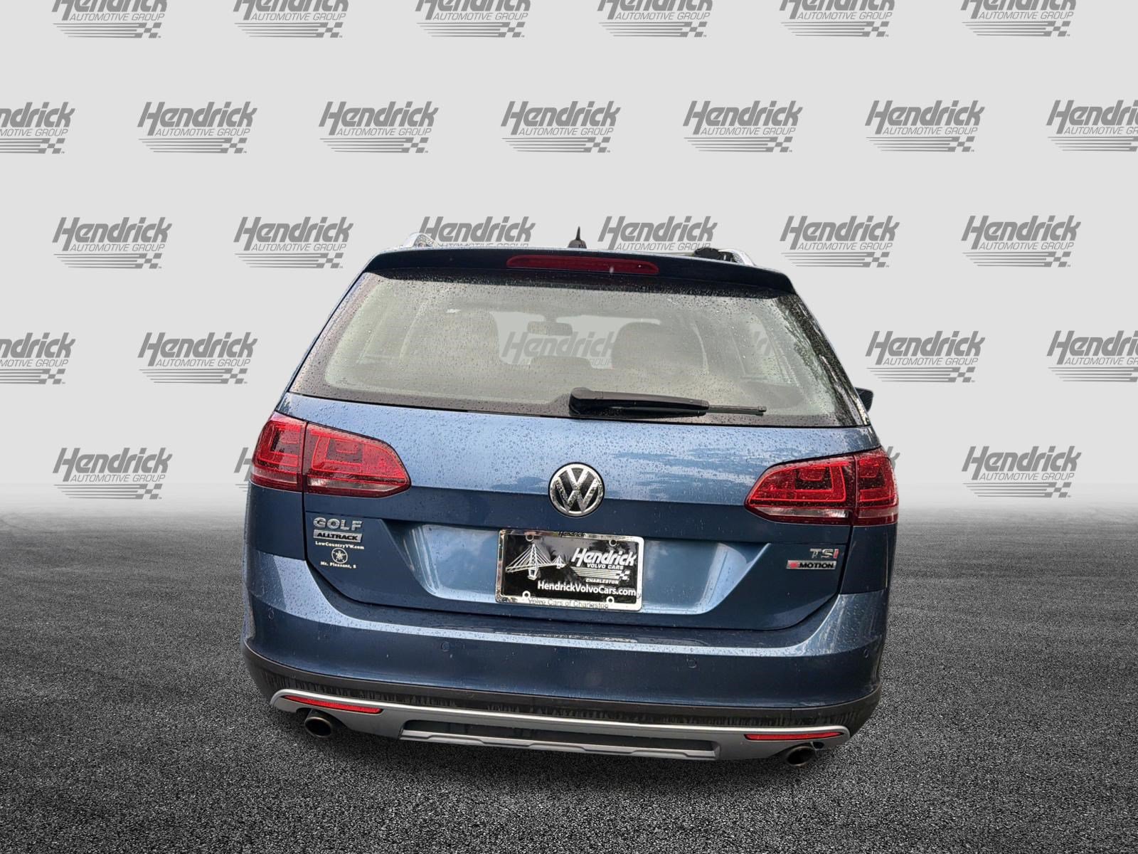 Used 2017 Volkswagen Golf Alltrack AWD/4WD image 9