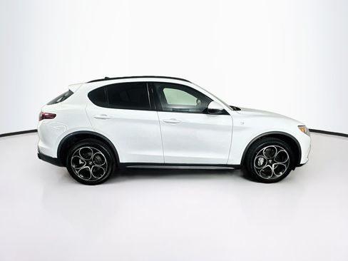 Used 2023 Alfa Romeo Stelvio Ti AWD/4WD image 10