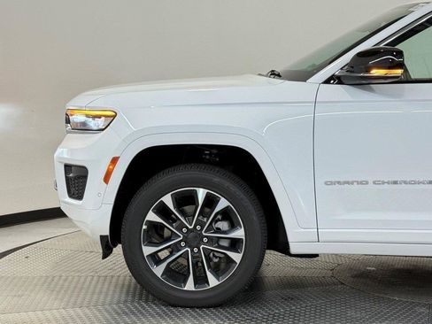 New 2025 Jeep Grand Cherokee Overland w/ Adv Protech Group III image 4