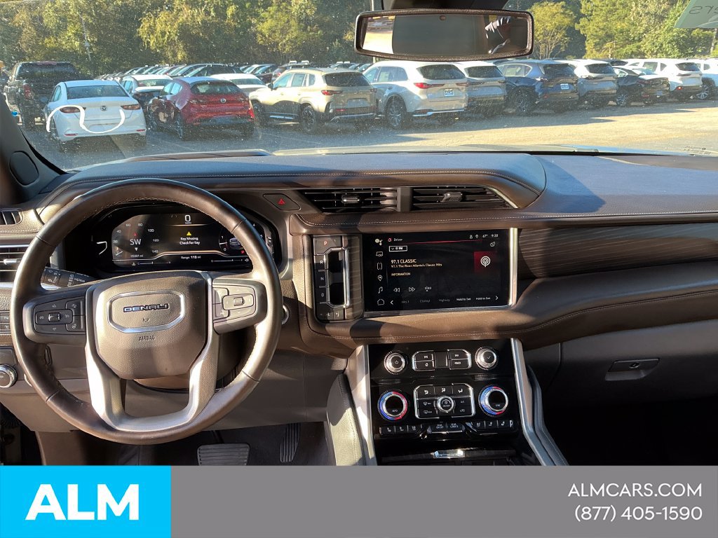 Used 2023 GMC Yukon Denali RWD image 16
