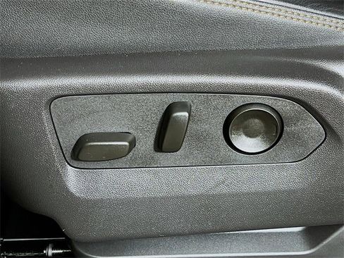 Used 2025 GMC Sierra 1500 AT4 w/ AT4 Premium Package image 11