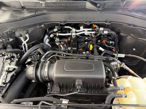 Used 2022 Ford Explorer XLT RWD image 13