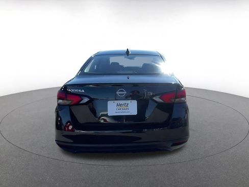 Used 2025 Nissan Versa SV image 12