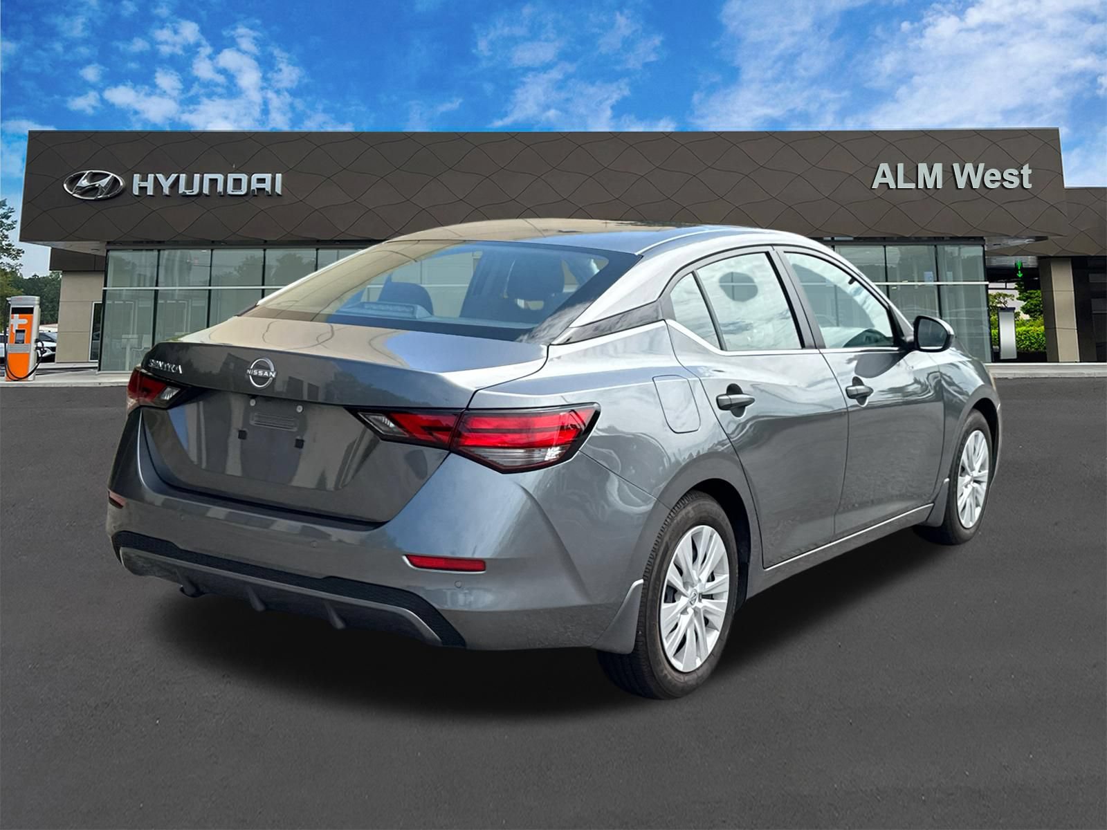 Used 2024 Nissan Sentra S FWD image 5