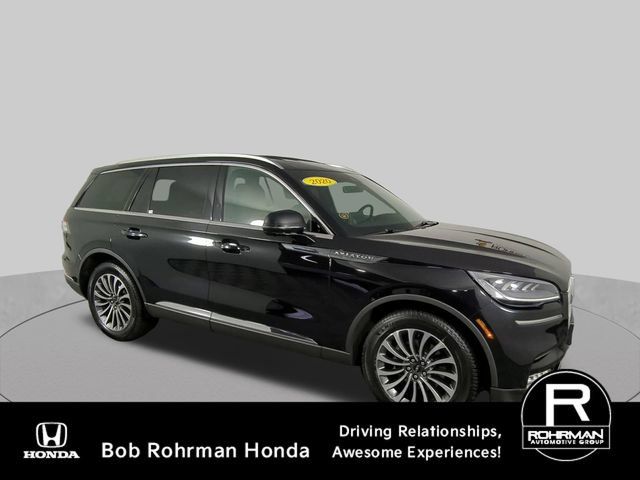 Used 2020 Lincoln Aviator Reserve w/ Elements Package Plus AWD/4WD image 2