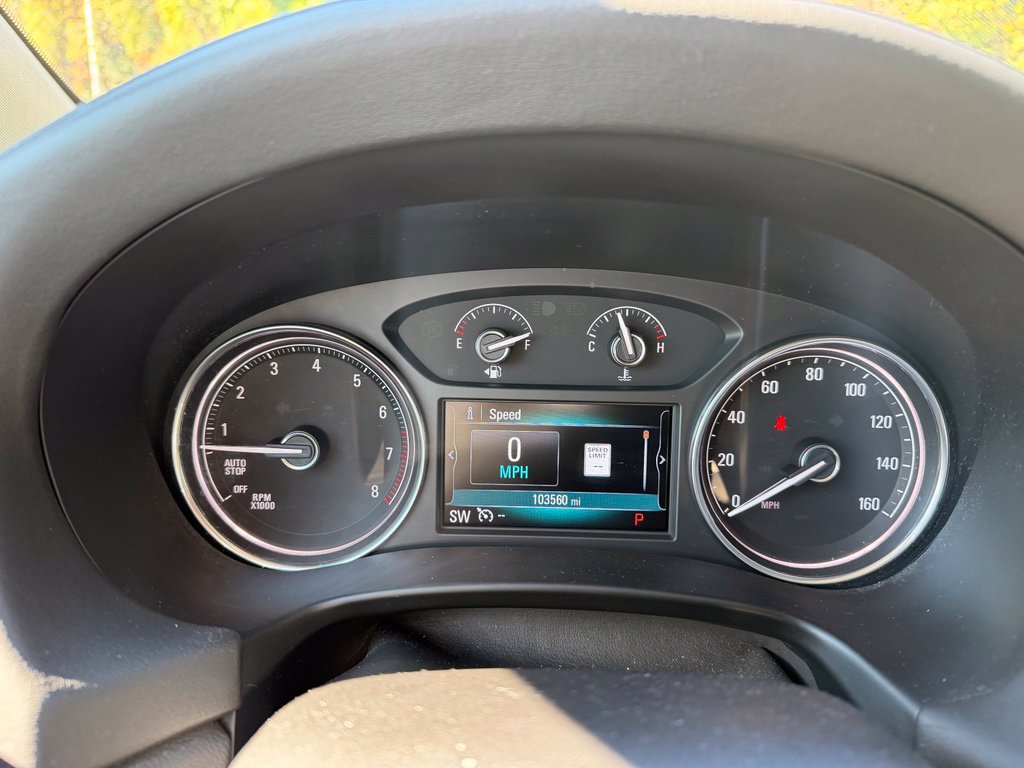 Used 2018 Buick Enclave Essence AWD/4WD image 11