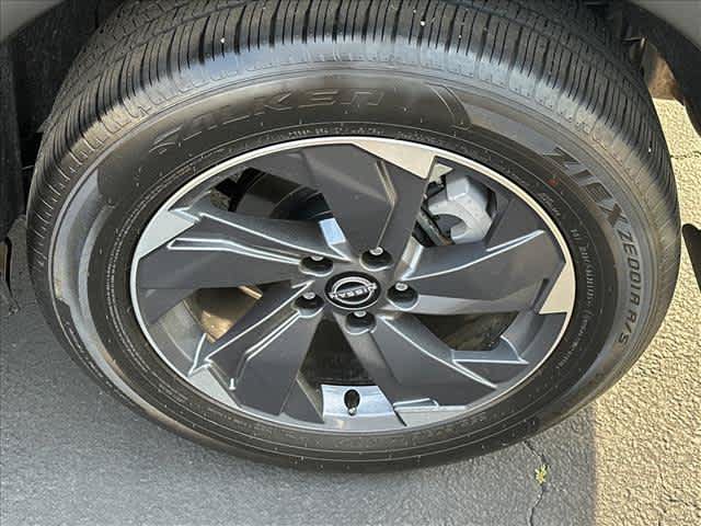 Used 2026 Nissan Rogue SV FWD image 23