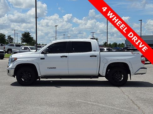 Used 2020 Toyota Tundra SR5 w/ SR5 Upgrade Package AWD/4WD image 3