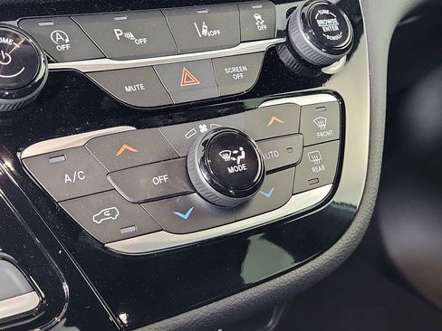 New 2026 Chrysler Pacifica Select image 20