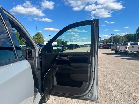 Used 2024 GMC Sierra 1500 Elevation AWD/4WD image 34