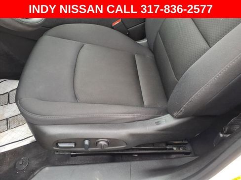 Used 2023 Chevrolet Malibu LT image 9