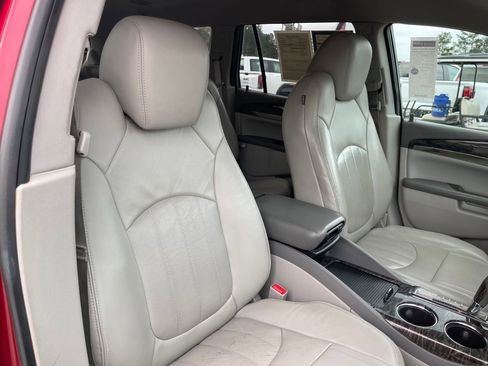 Used 2014 Buick Enclave Leather w/ Trailering Provision Package image 29