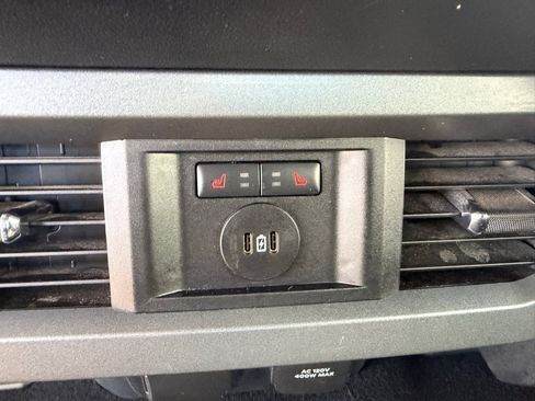 Used 2023 Ford F250 Lariat w/ Lariat Ultimate Package AWD/4WD image 21