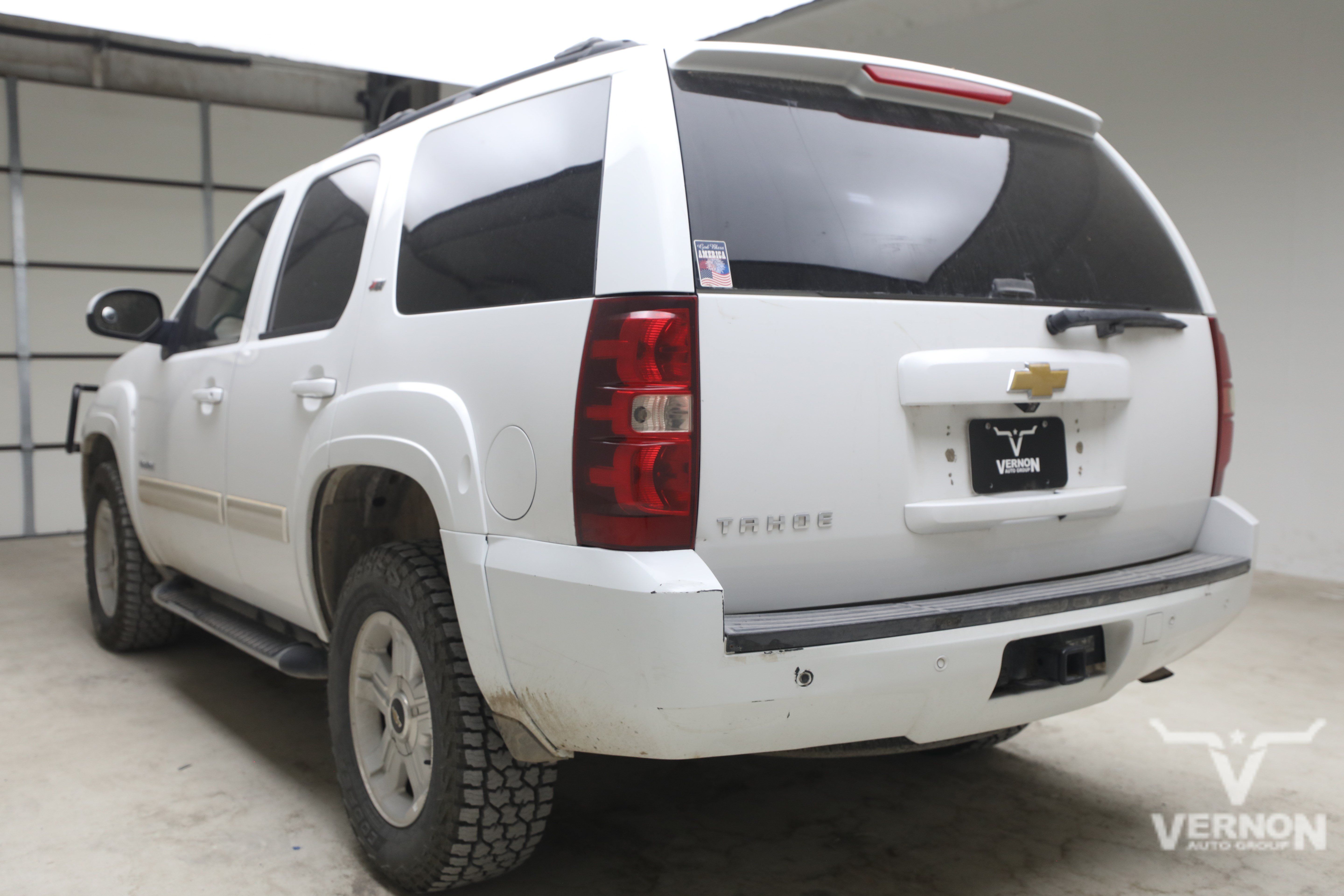 Used 2014 Chevrolet Tahoe LT w/ Suspension Package, Off-Road AWD/4WD image 3