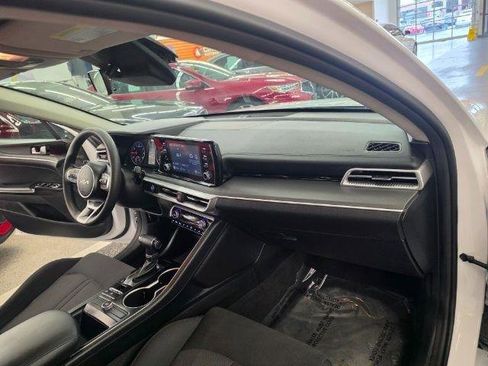 Used 2023 Kia K5 LXS FWD image 8
