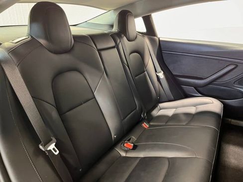 Used 2018 Tesla Model 3 Long Range image 13