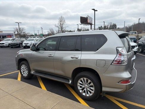Used 2023 Lexus GX 460 Premium w/ Premium Plus Package image 17