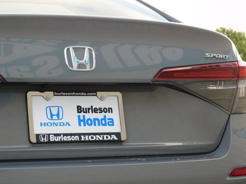 Used 2025 Honda Civic Sport image 8