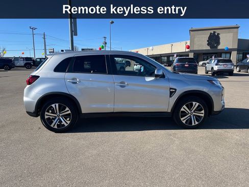 Used 2025 Mitsubishi Outlander Sport SE AWD/4WD image 8