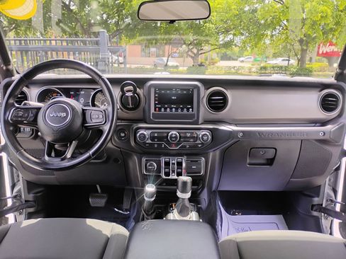 Used 2020 Jeep Wrangler Unlimited Sport S AWD/4WD image 90