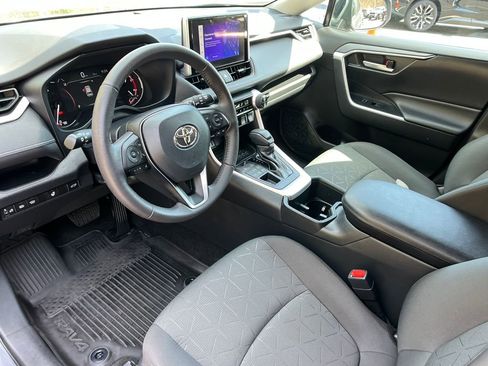 Used 2023 Toyota RAV4 XLE w/ Convenience Package image 10