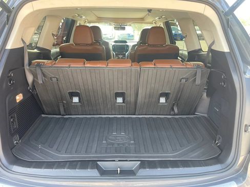 Used 2020 Subaru Ascent Touring w/ Popular Package #3 AWD/4WD image 32