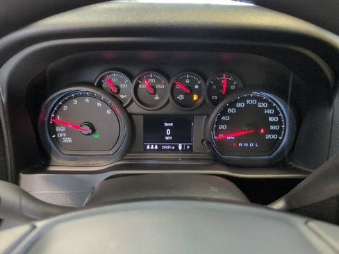Used 2024 Chevrolet Silverado 1500 Custom AWD/4WD image 18