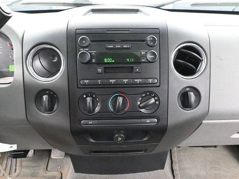 Used 2005 Ford F150 XL image 28