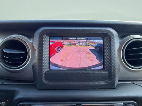 Used 2021 Jeep Wrangler Sport AWD/4WD image 21