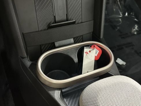 Certified 2025 MINI Cooper 2-Door Hardtop image 21