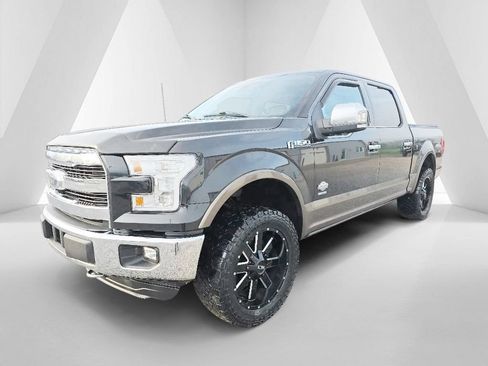 Used 2015 Ford F150 King Ranch w/ Equipment Group 601A Luxury AWD/4WD image 3