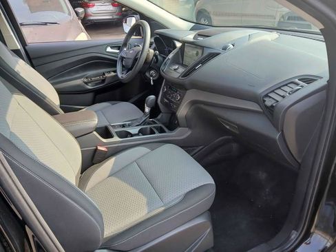 Used 2017 Ford Escape SE w/ Equipment Group 201A AWD/4WD image 13