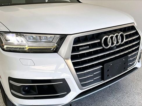 Used 2018 Audi Q7 3.0T Prestige w/ Prestige Package image 35